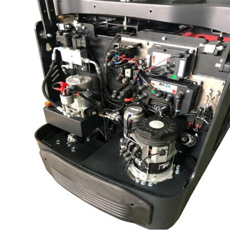 T30N Tягач с местом для оператора NOBLELIFT (AGM/AC)